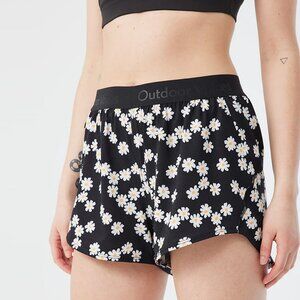 Outdoor Voices Relay 3" Short Daisy Chain Size M